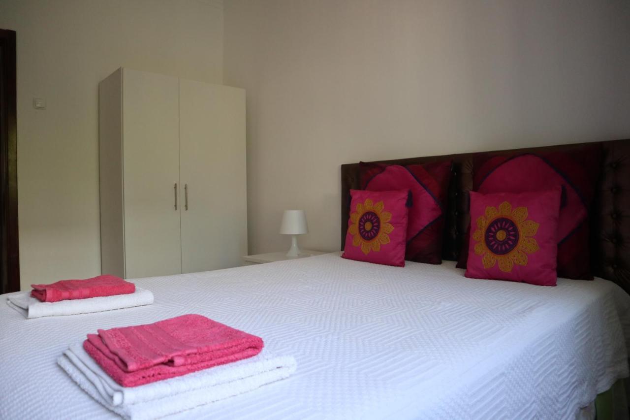 Appartamento Sun House Belem - Free Parking And View Tower Lisbona Esterno foto