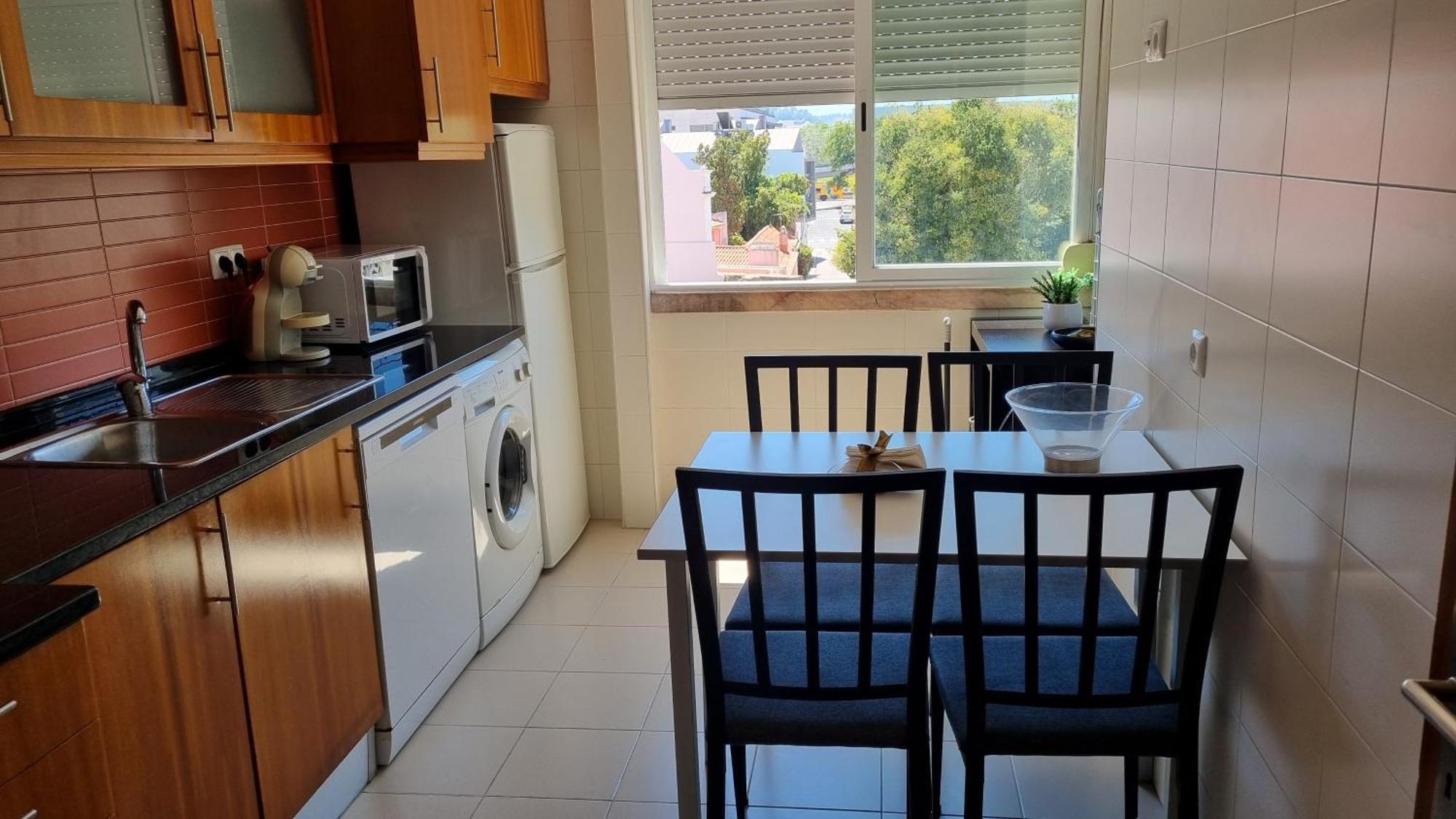 Appartamento Sun House Belem - Free Parking And View Tower Lisbona Esterno foto